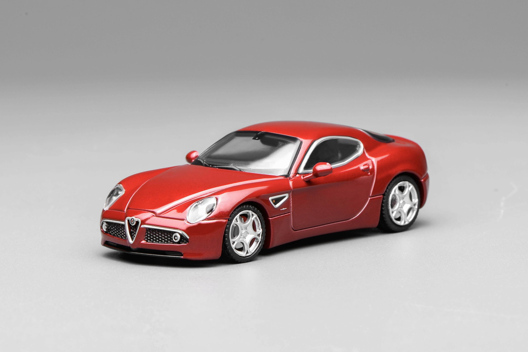 MOTOR HELIX MODEL 1/64 ALFA ROMEO 8C COMPETIZIONE 2008_1