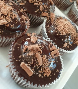 Choc Ganache Cupcakes 9