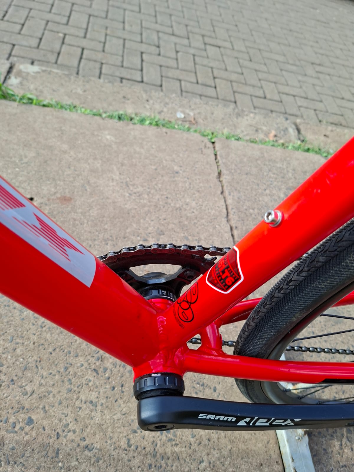 Planet X XLA SRAM Apex 1 Hydraulic Gravel Bike_3