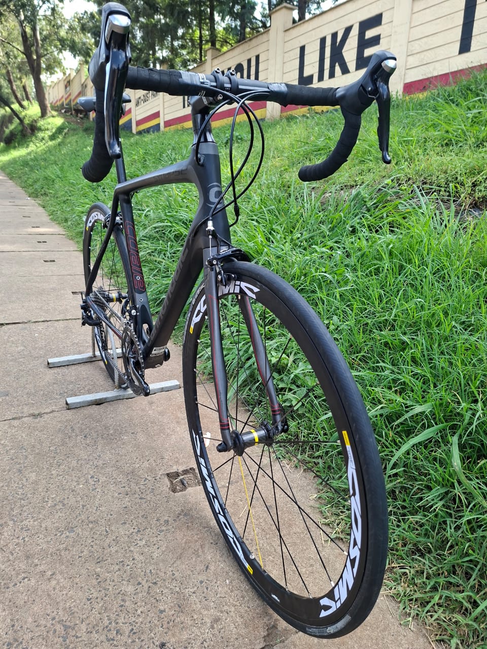Cannondale Synapse Carbon Endurance Road Bike_1