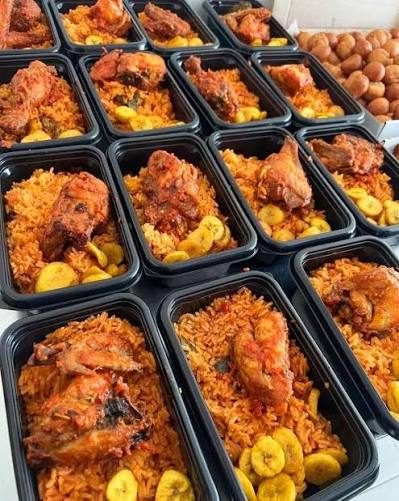 JOLLOF RICE AND CHICKEN (100 people)_0