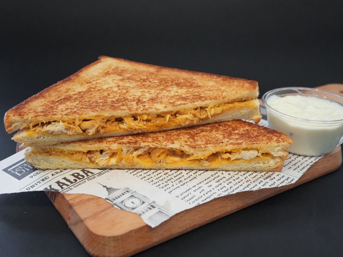 Toasted Chicken Masala With Cheese Sandwich_0