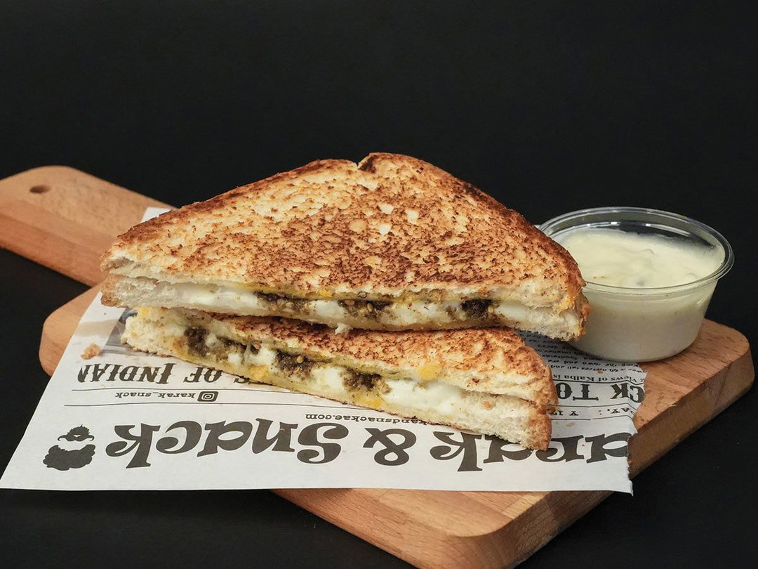 Toasted Cheese and zaatar Sandwich