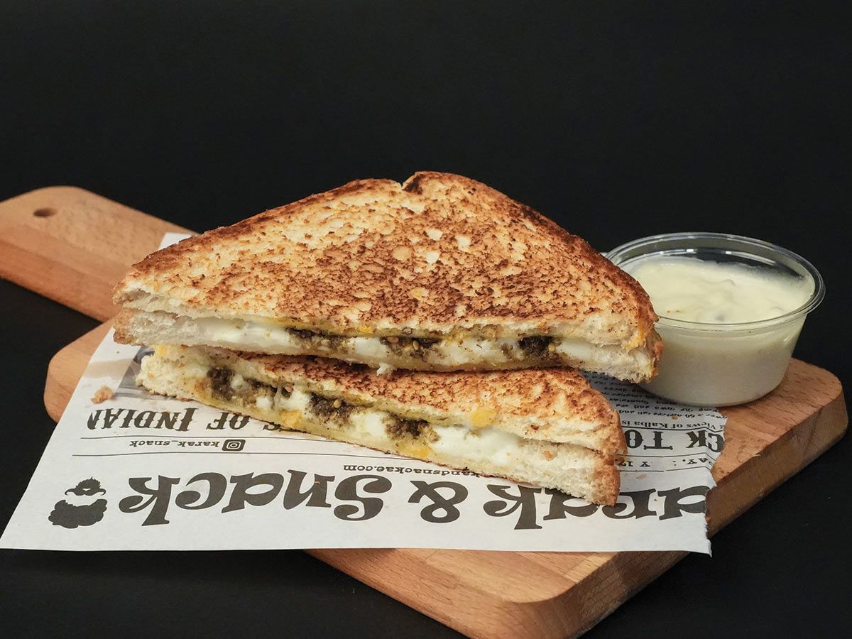 Toasted Cheese and zaatar Sandwich_0