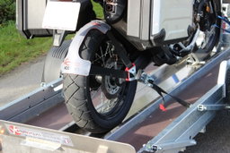 Remolque para motos con un peso máximo autorizado de 500 kg