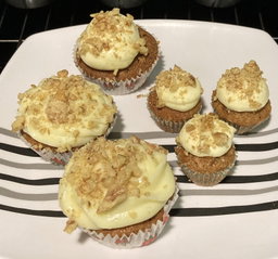 Carrot Cake Cupcakes - Mini