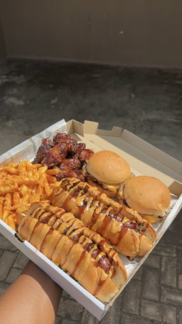 Monster Platter + Six dunked wings