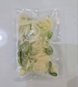 100% 진한 사골 곰탕/100% BEEF BONE SOUP