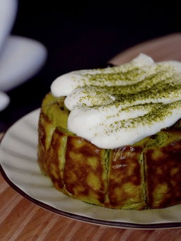 Matcha Basque Cheese Cake