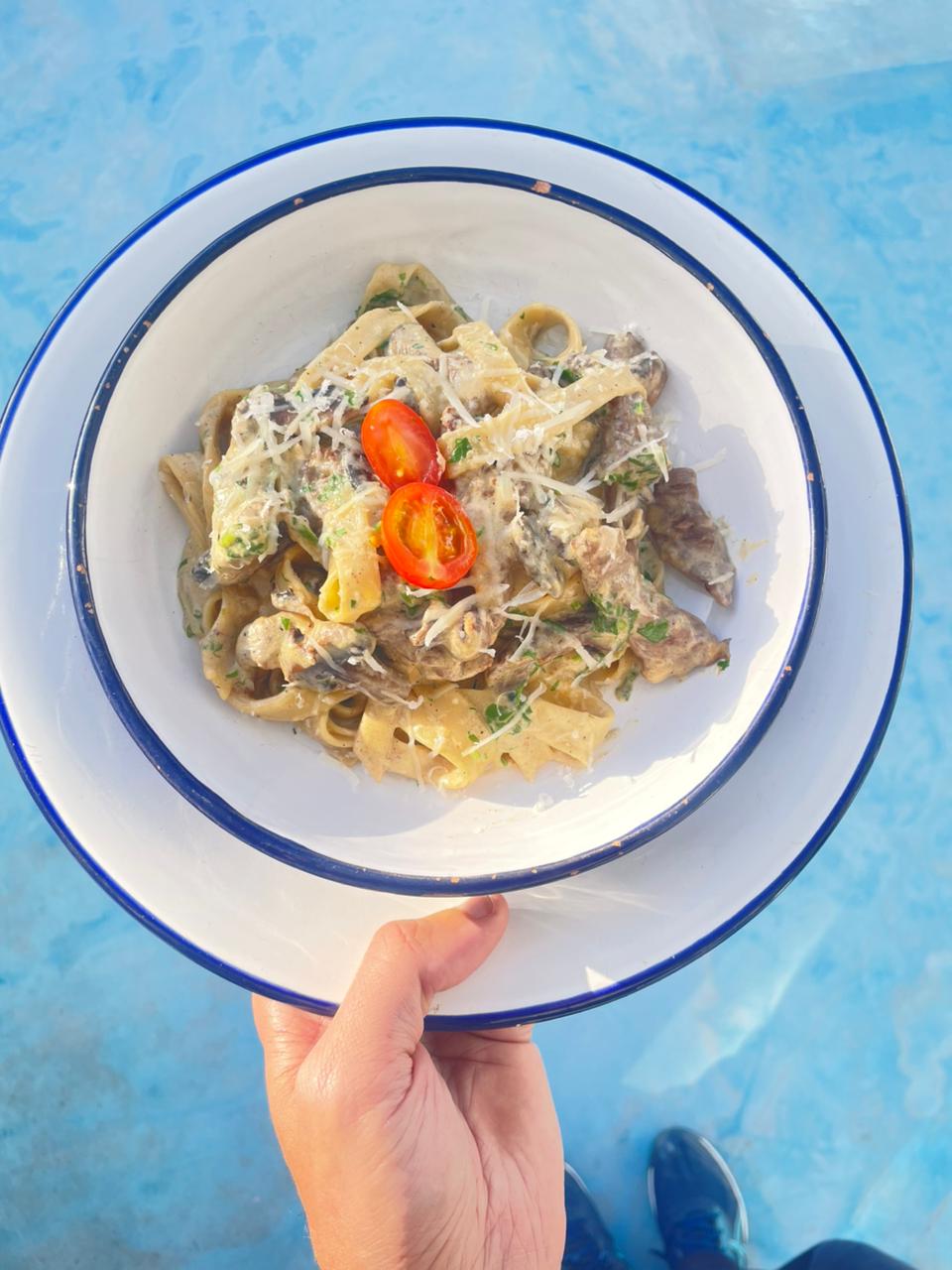 Pasta crème champignons (Viande au choix)