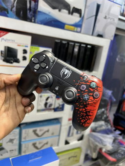Comando Spider Wireless Controller, compatível com PlayStation 4 e PC, inspirado no design da edição limitada de Marvel's Spider-Man 2