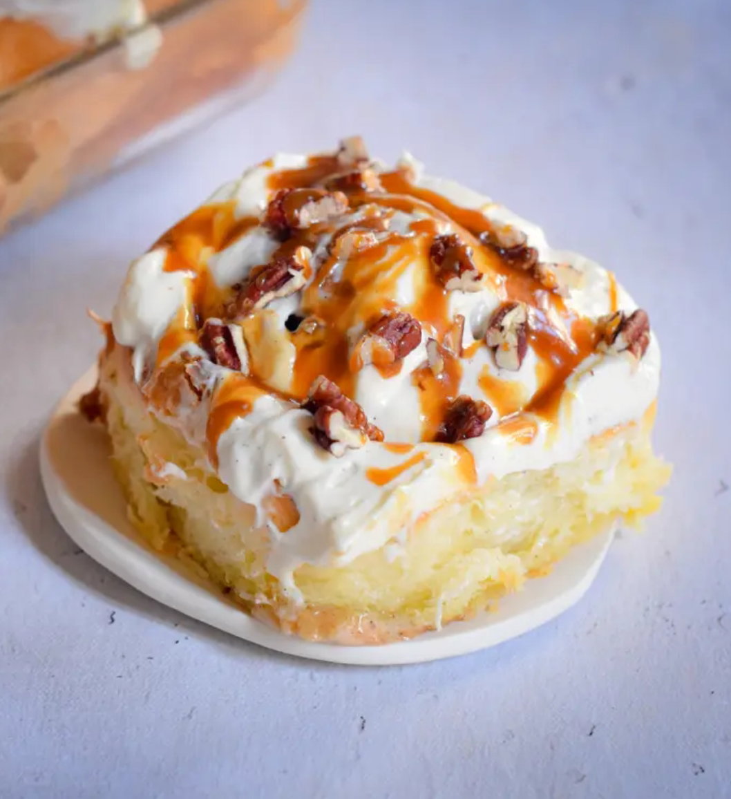 Nutty Caramel Cinnamon Rolls 4 Pack
