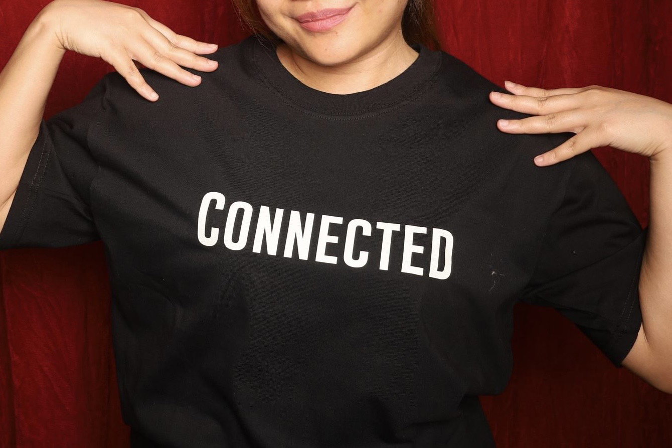 CONNECTED GLOW IN THE DARK BLACK TSHIRT _2