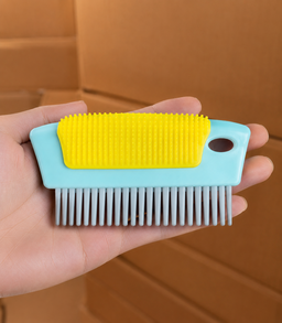  Emily pets Pet Comb