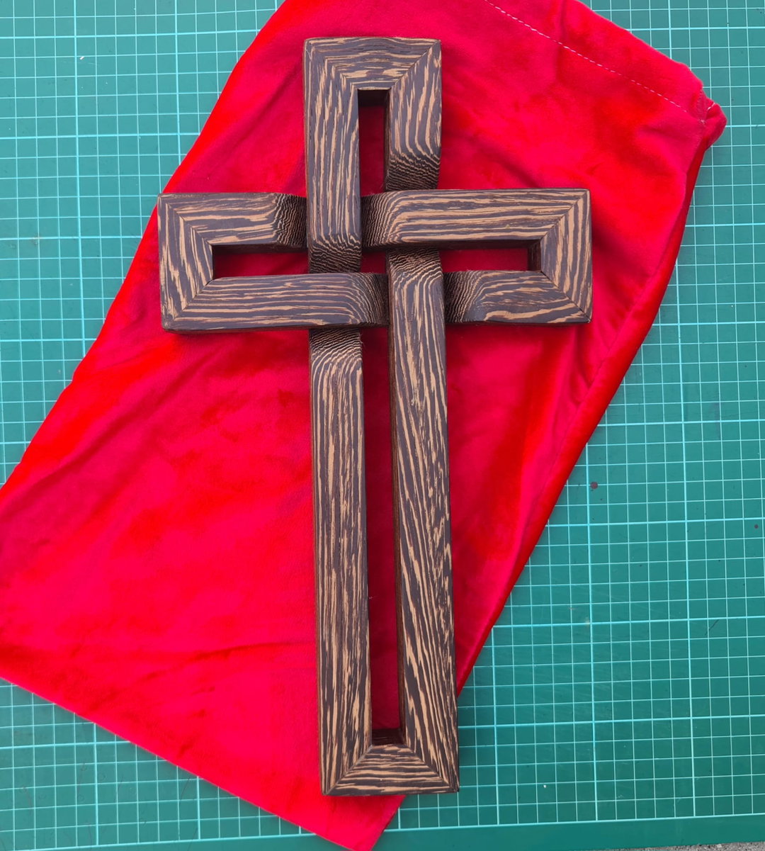  'Chicken Wing' Wood (雞翅木) Woven Cross