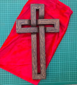  'Chicken Wing' Wood (雞翅木) Woven Cross