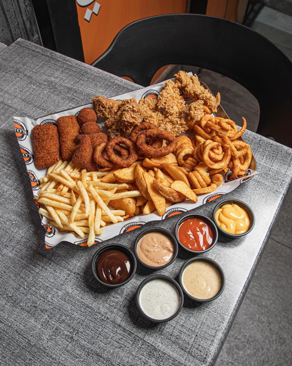Toto's Tray (3Ts)_1