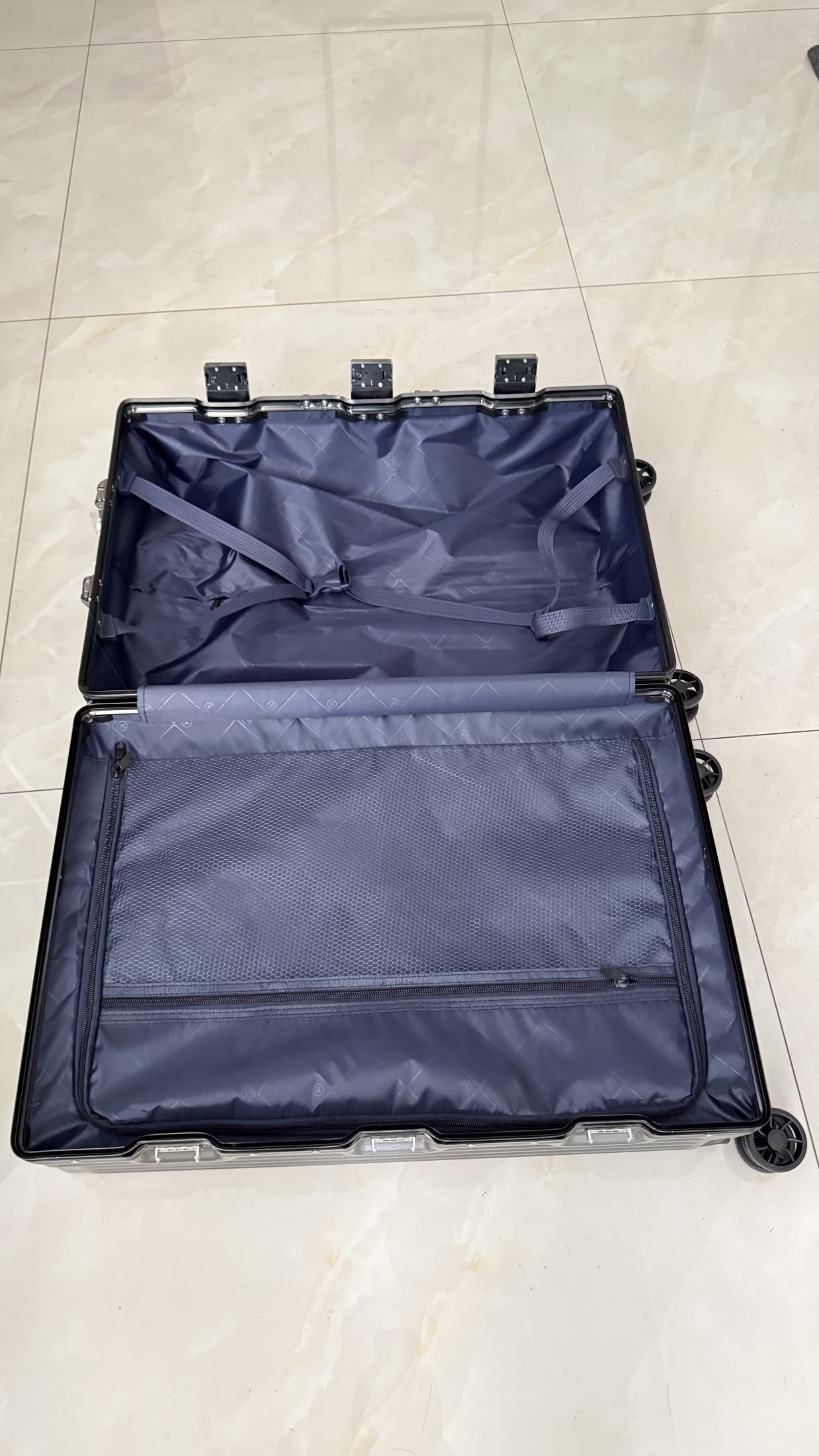 🔥 PREMIUM TRAVEL SUITCASE (26 INCHES) 🔥🔥_8