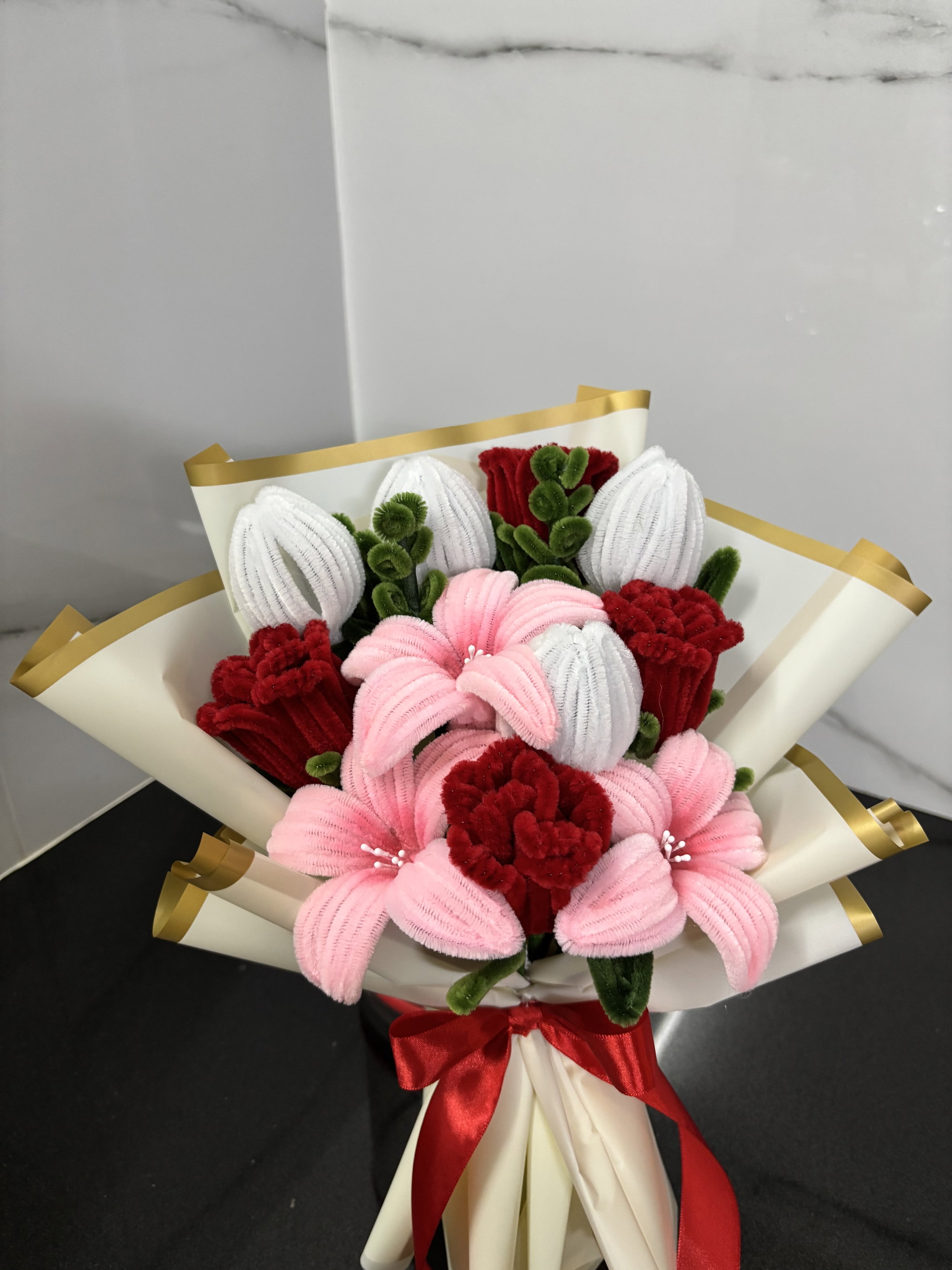 Red love bouquet_4