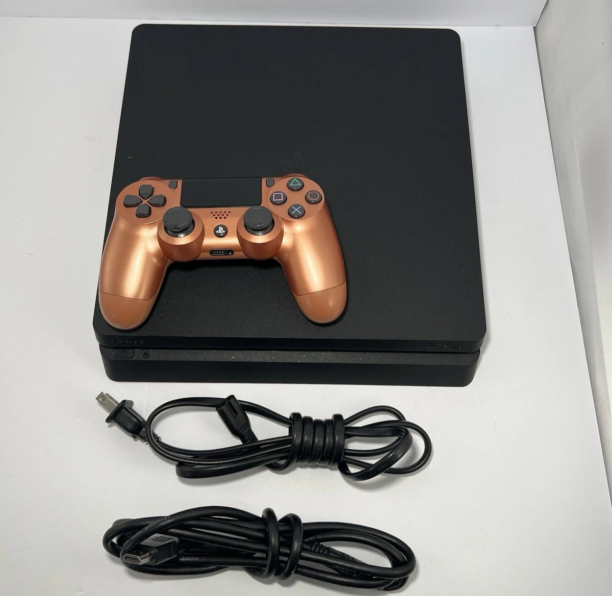 Playstation 4 Slim_1