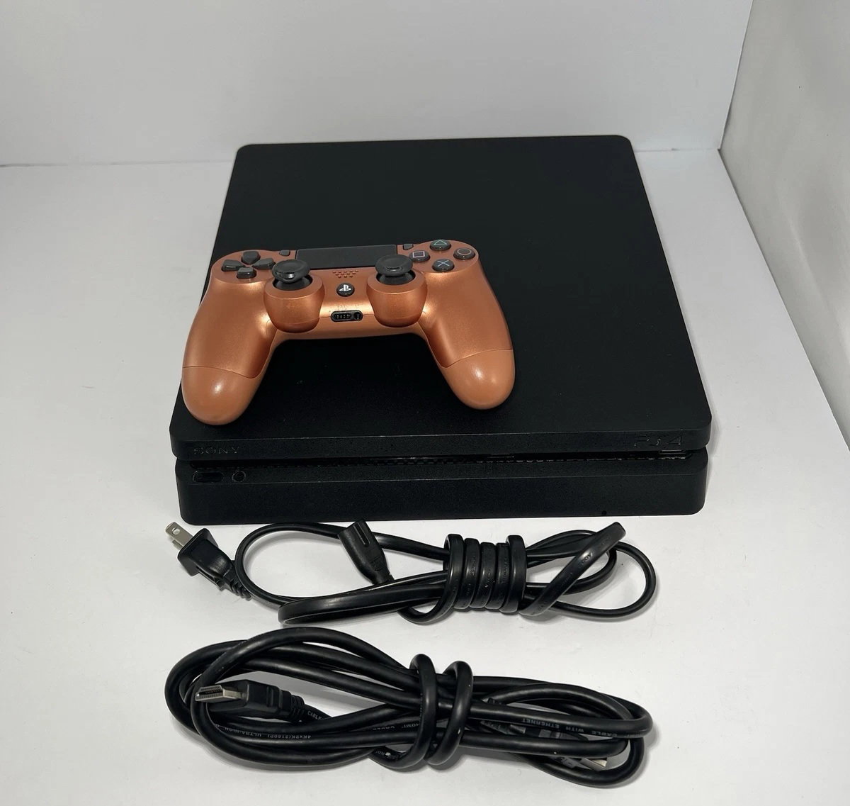 Playstation 4 Slim_0