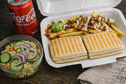 Panini kebab poulet  + frites + salades + 1 can coca cola