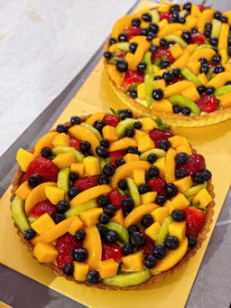Fresh Mixed Fruit Tart, Large 10"