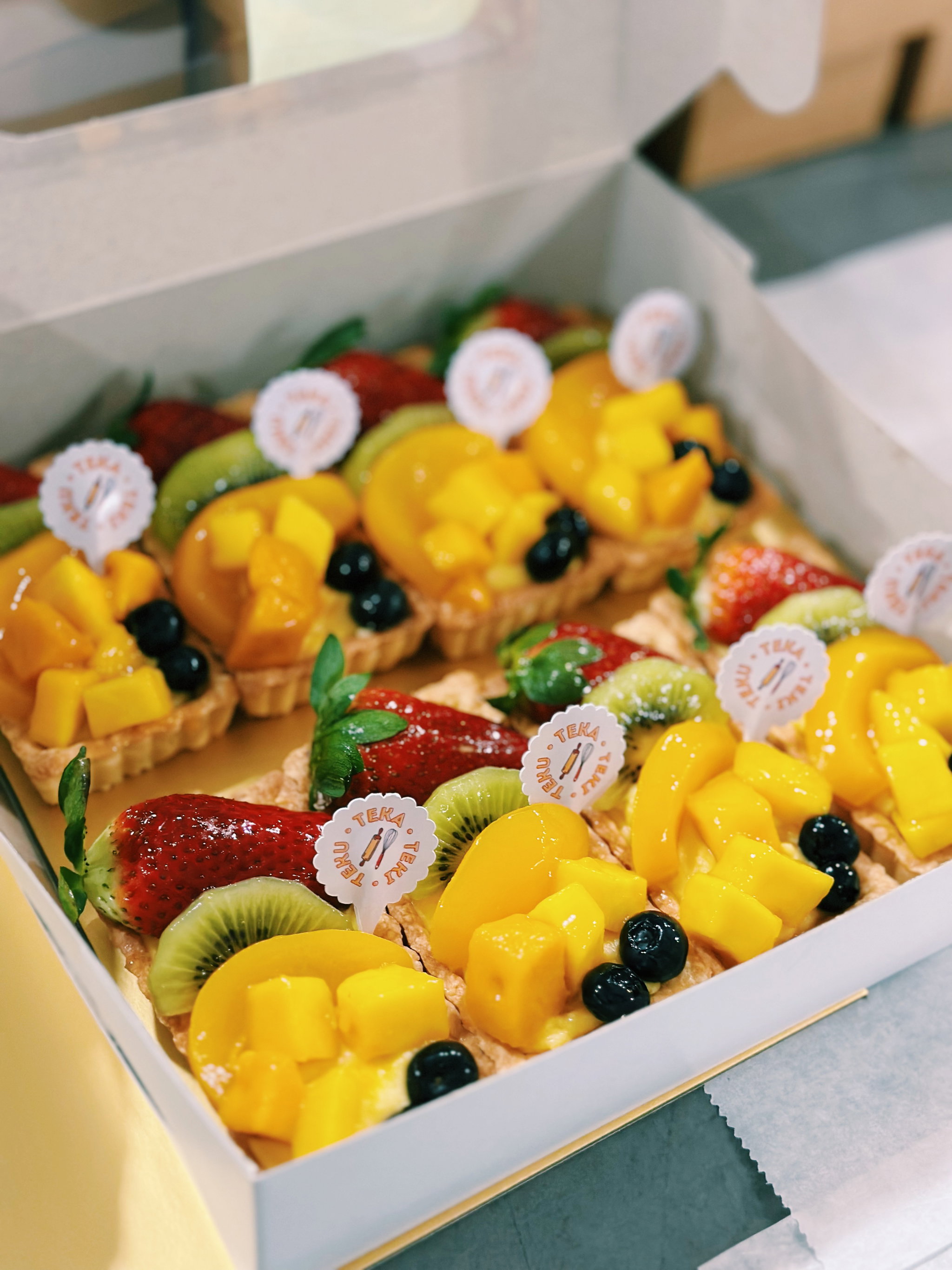 Fresh Mixed Fruit Tart, Rectangle_0