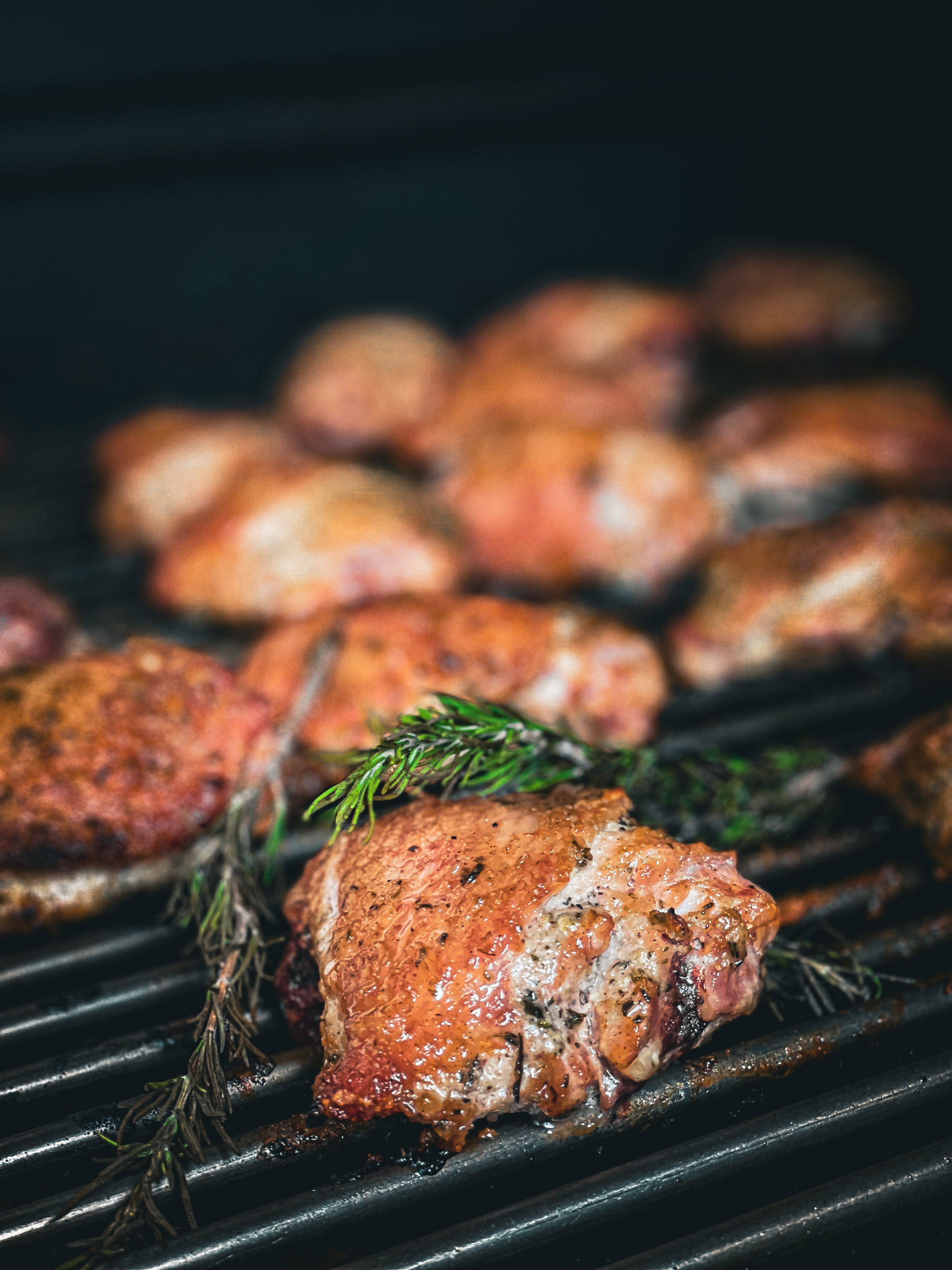 SMOKED GARLIC ROSEMARY CHICKEN  (PRE-ORDER)