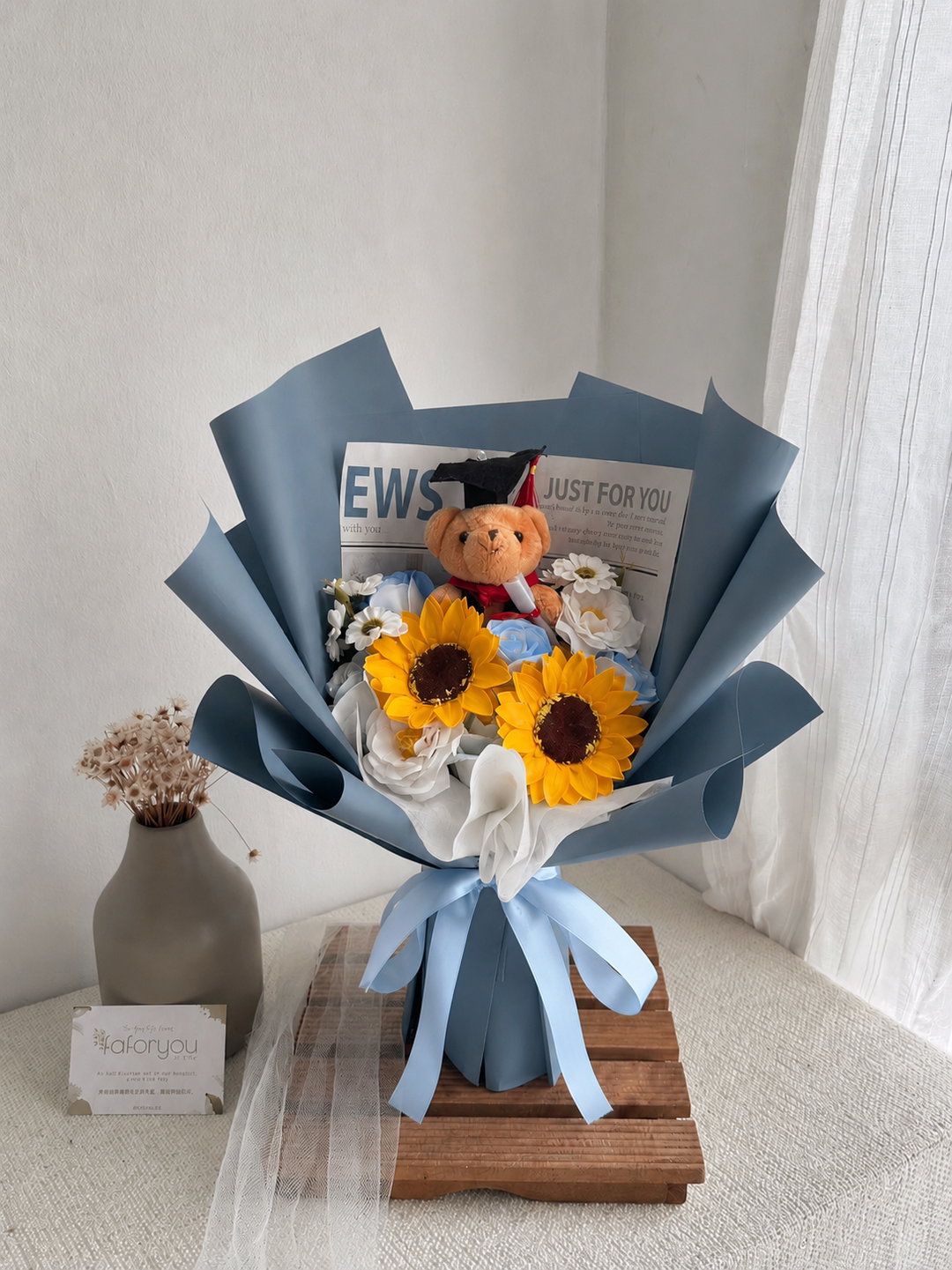 (GB009) Graduation Bear Soap Flower Bouquet