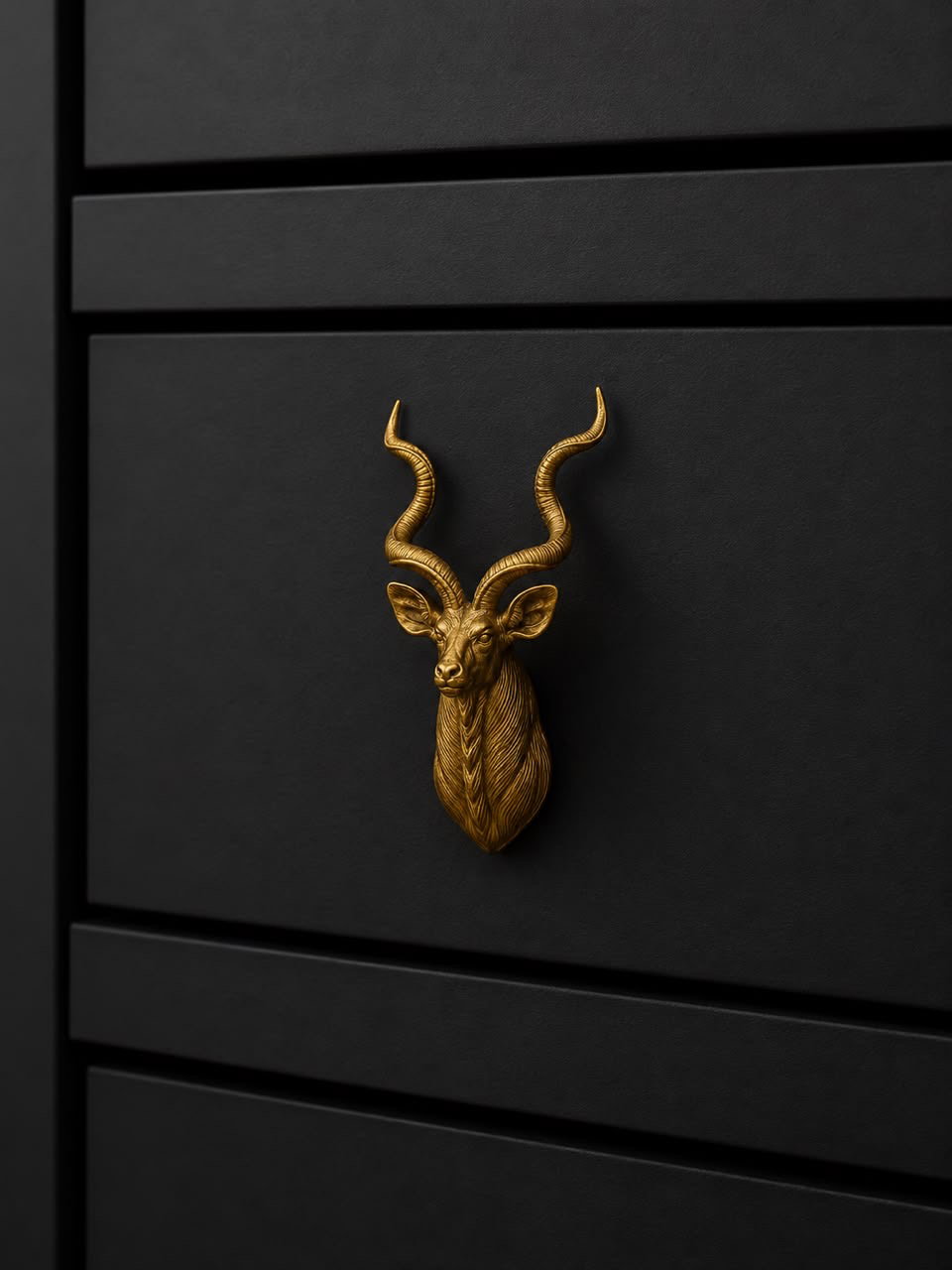 Kudu Bust Drawer Knob