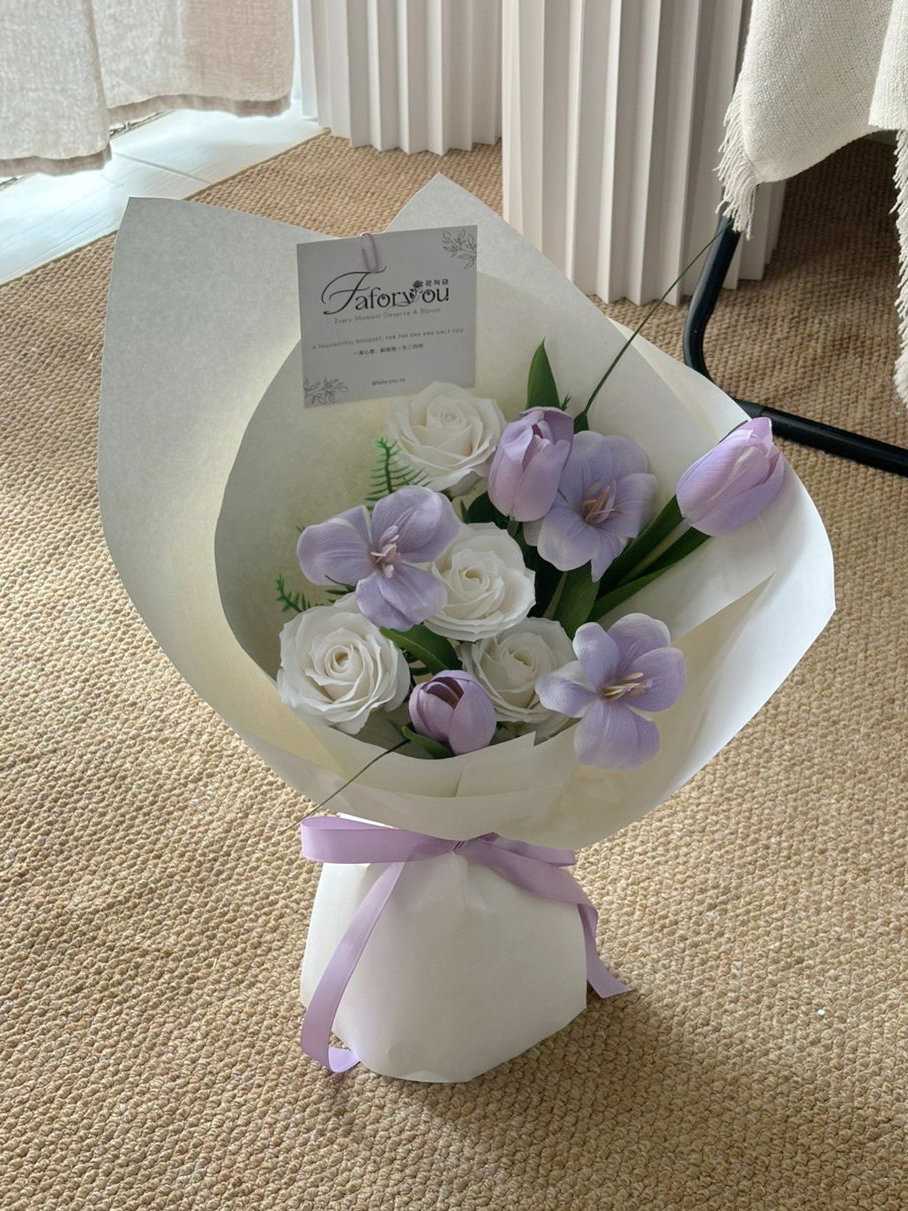 Lavender Whisper Mixed Flower Bouquet_0