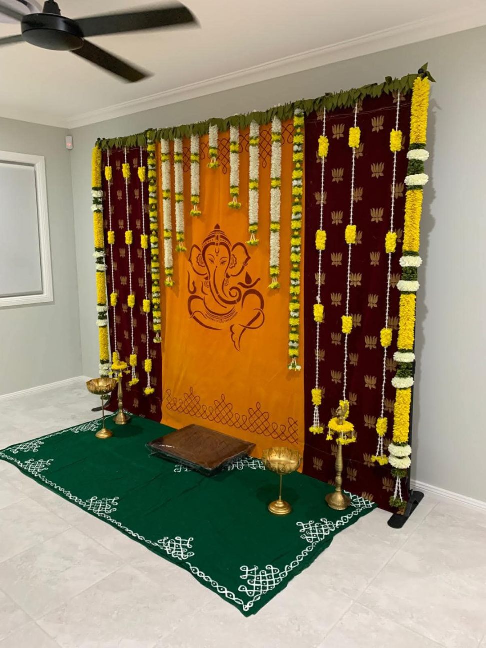 Sharu Space Yellow Maroon Velvet Backdrop Combo