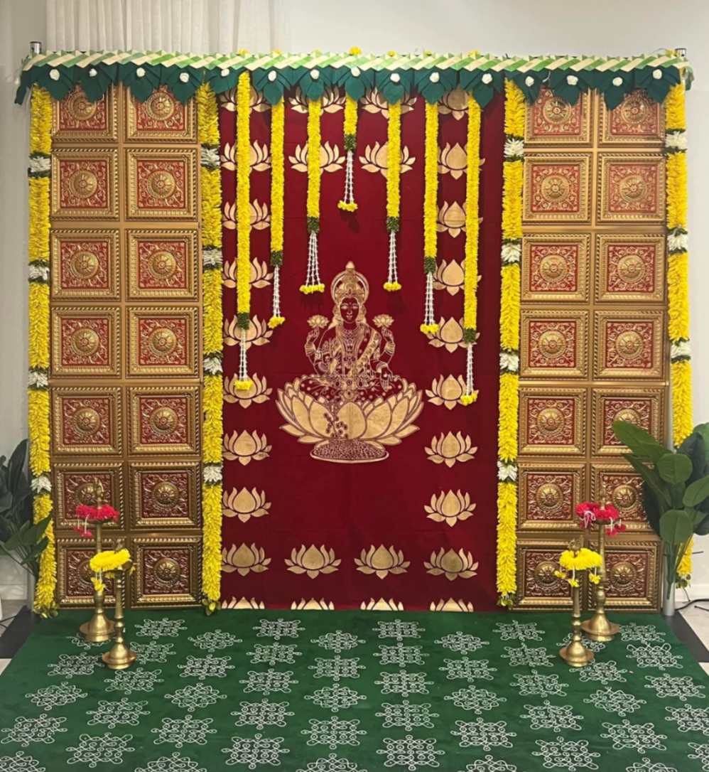 Sharu Space Maroon Lakshmi Devi with Panels Backdrop Combo_0