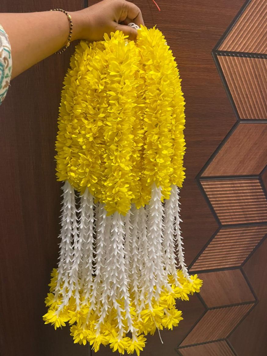Sharu Space Thin Lilly Hanging