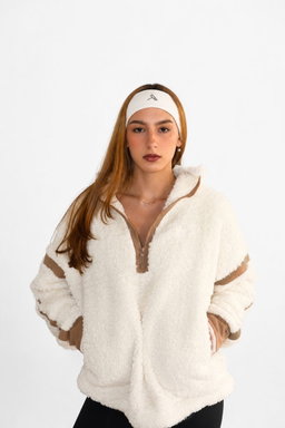 Chaqueta súper fluffy beige