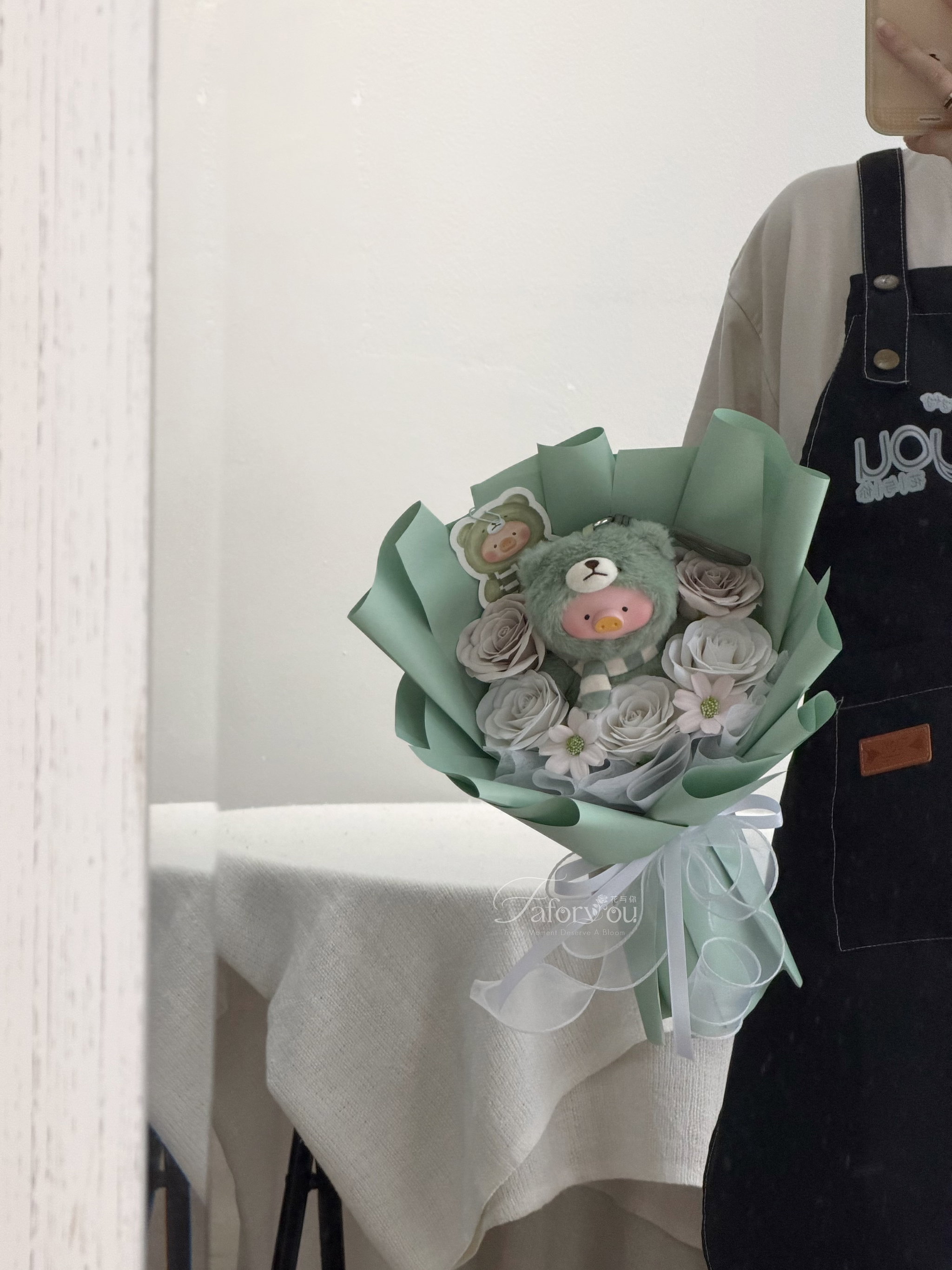 ( pre-order)  Customize Lulu Pig Bouquet _0