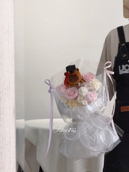 ( GD014 ) Graduation Capybara Soap Flower Bouquet 