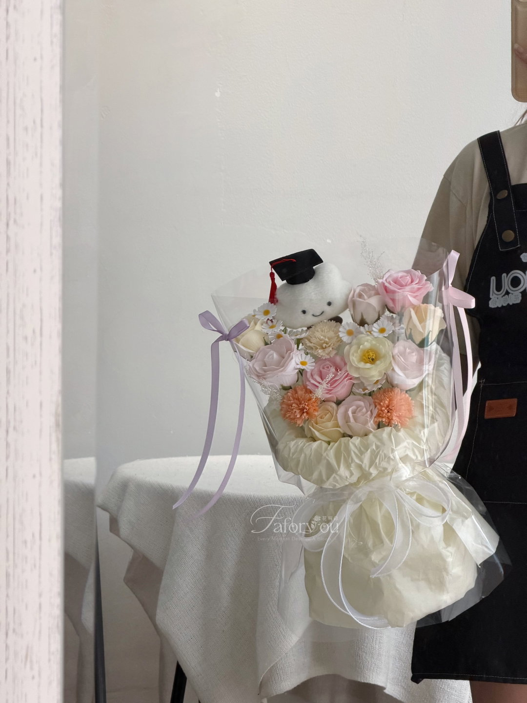 ( GC004 ) Graduation Cloud Doll Soap Flower Bouquet 