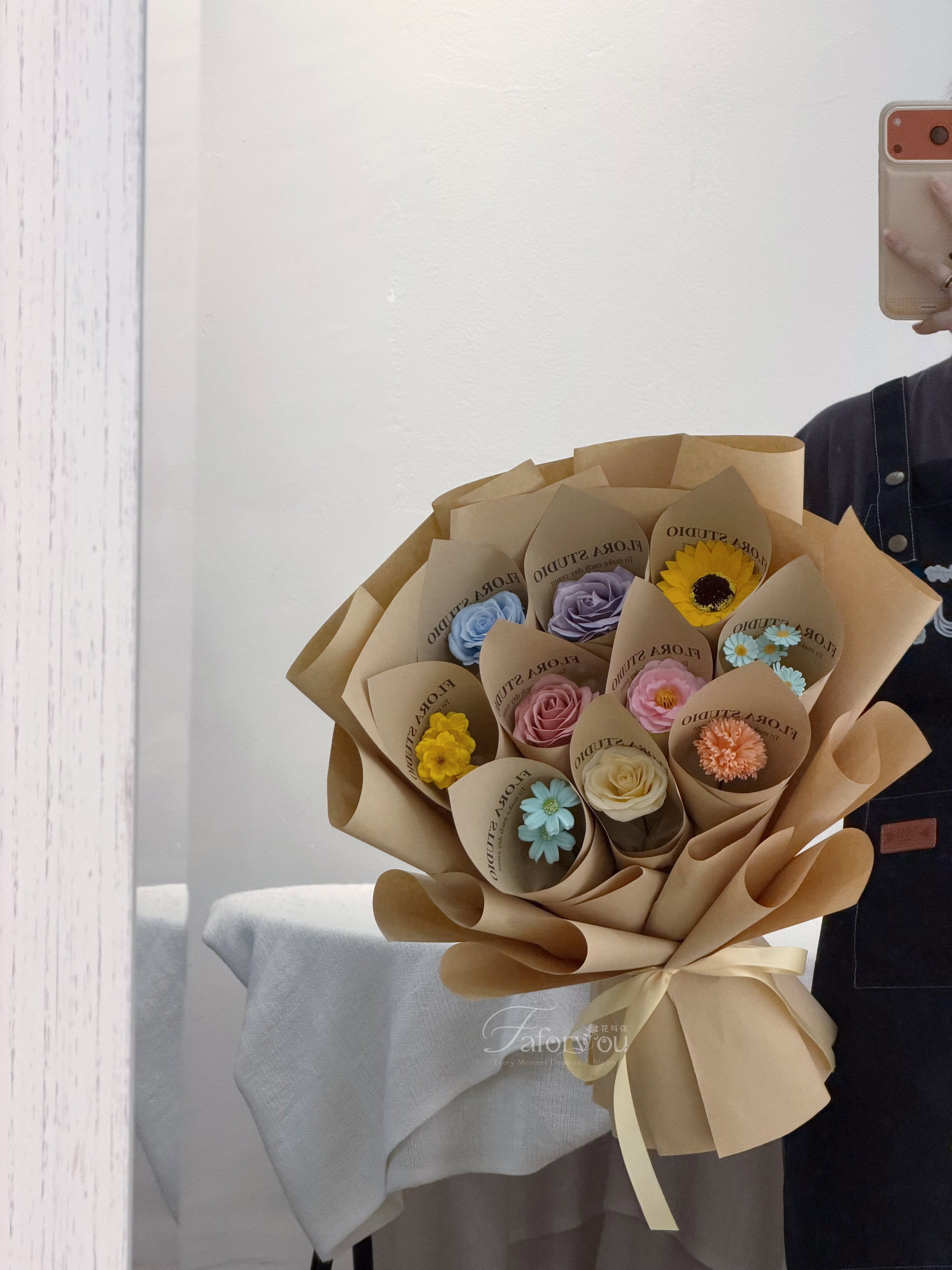 Kraft Paper One Year One Bloom Soap Flower Bouquet_0