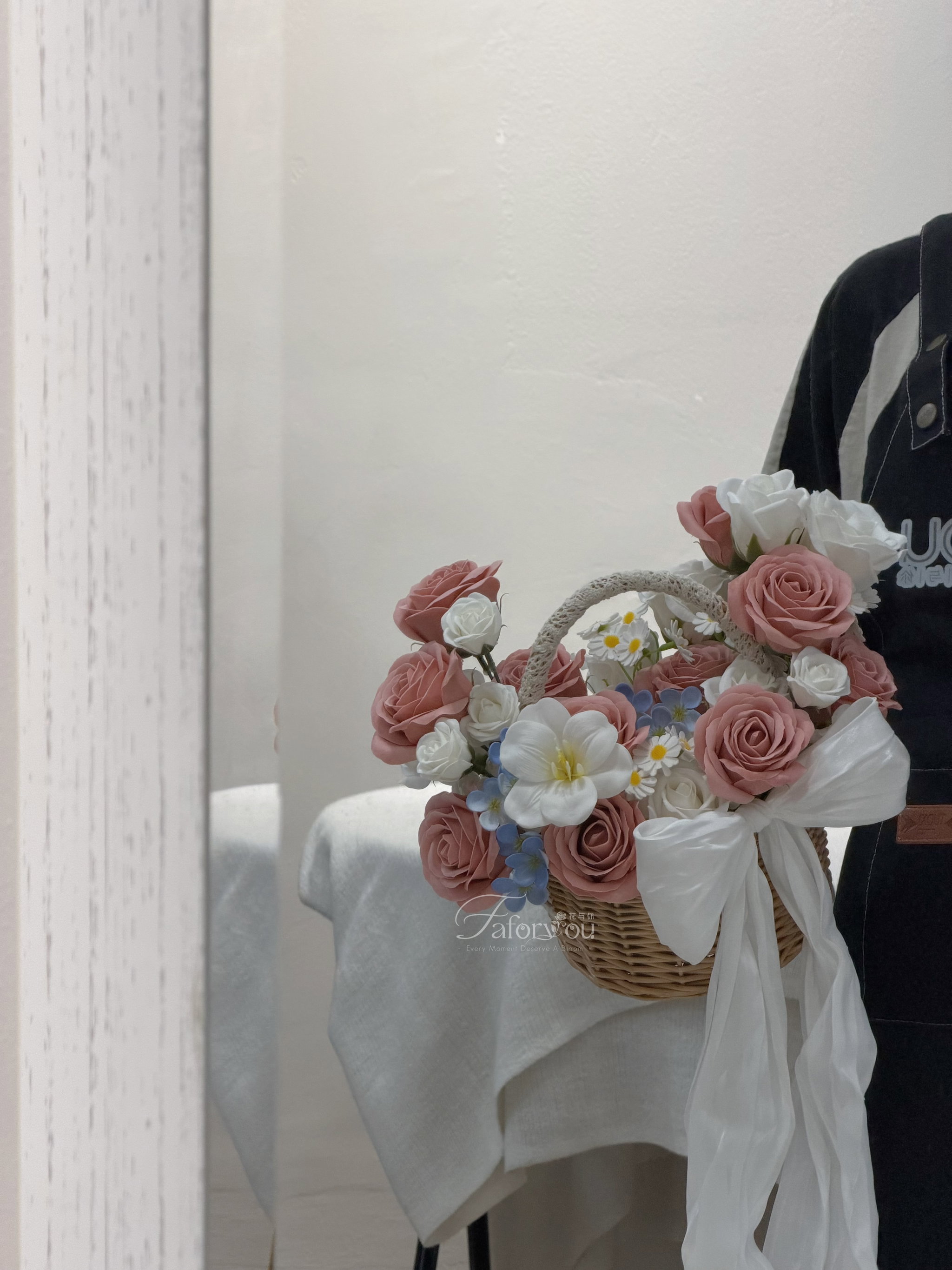 Cappuccino Soap Flower Basket _0