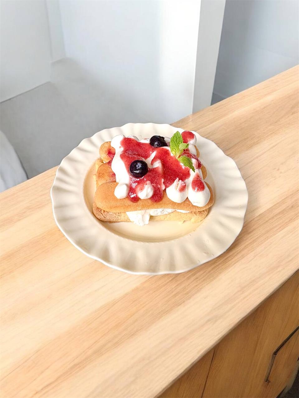 Strawberry Tiramisu (Pre-Order)