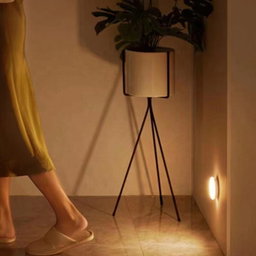 Rechargeable Cordless Cabinet Light with Motion Sensor (Set of 6 lights)
