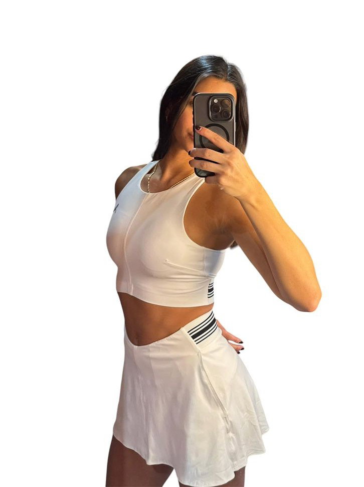 Falda blanca con pretina