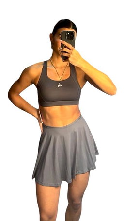 Top y falda lisa gris