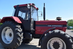 TRACTOR AGRÍCOLA CASE IH 1455 XL A – 4X4