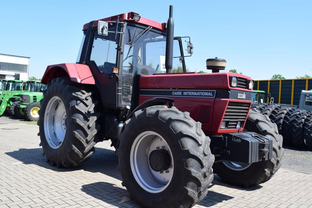 TRACTOR AGRÍCOLA CASE IH 1455 XL A – 4X4