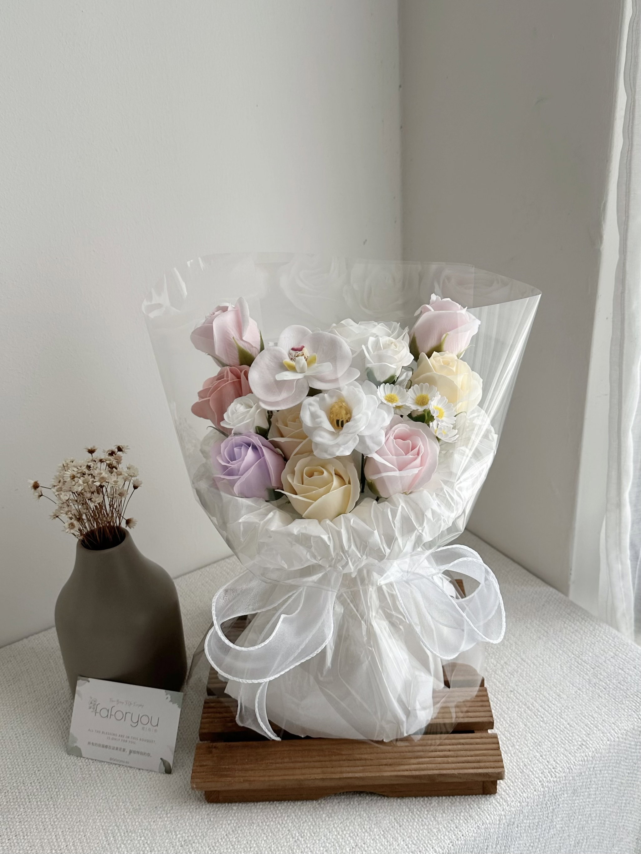  Soap Flower Mixed Transparent Bouquet (Rose)_0