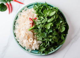 ឆា​គ្រឿង​ទា​ម្ជូរ​កូន​ម៉ែ 
