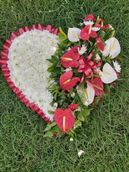 Heart Wreath with spray 